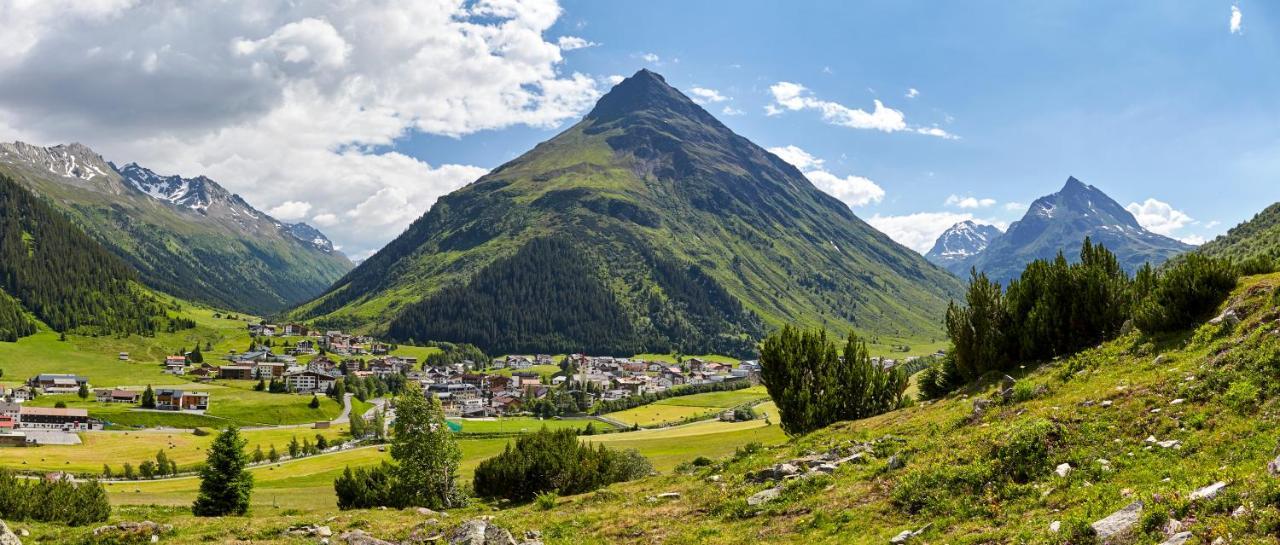 Alp-Aren Lägenhet Galtür Exteriör bild